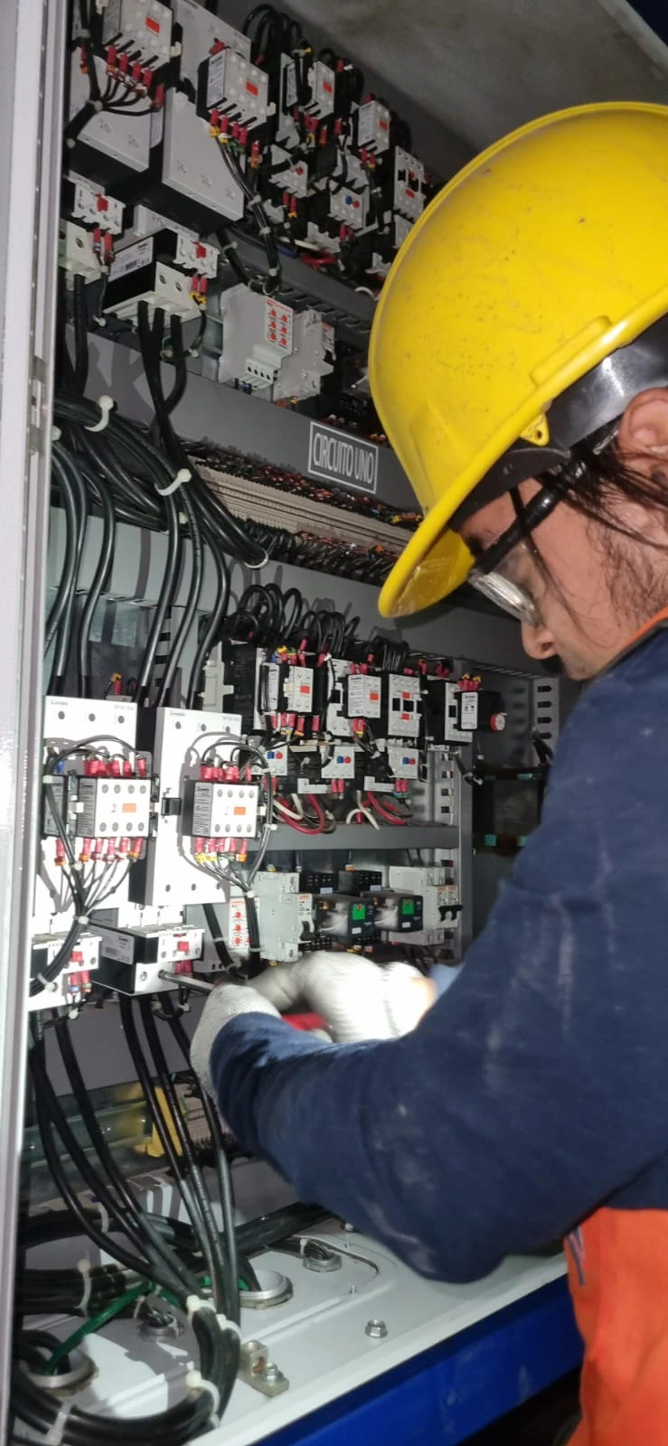 Instalaciones electricas y PLC