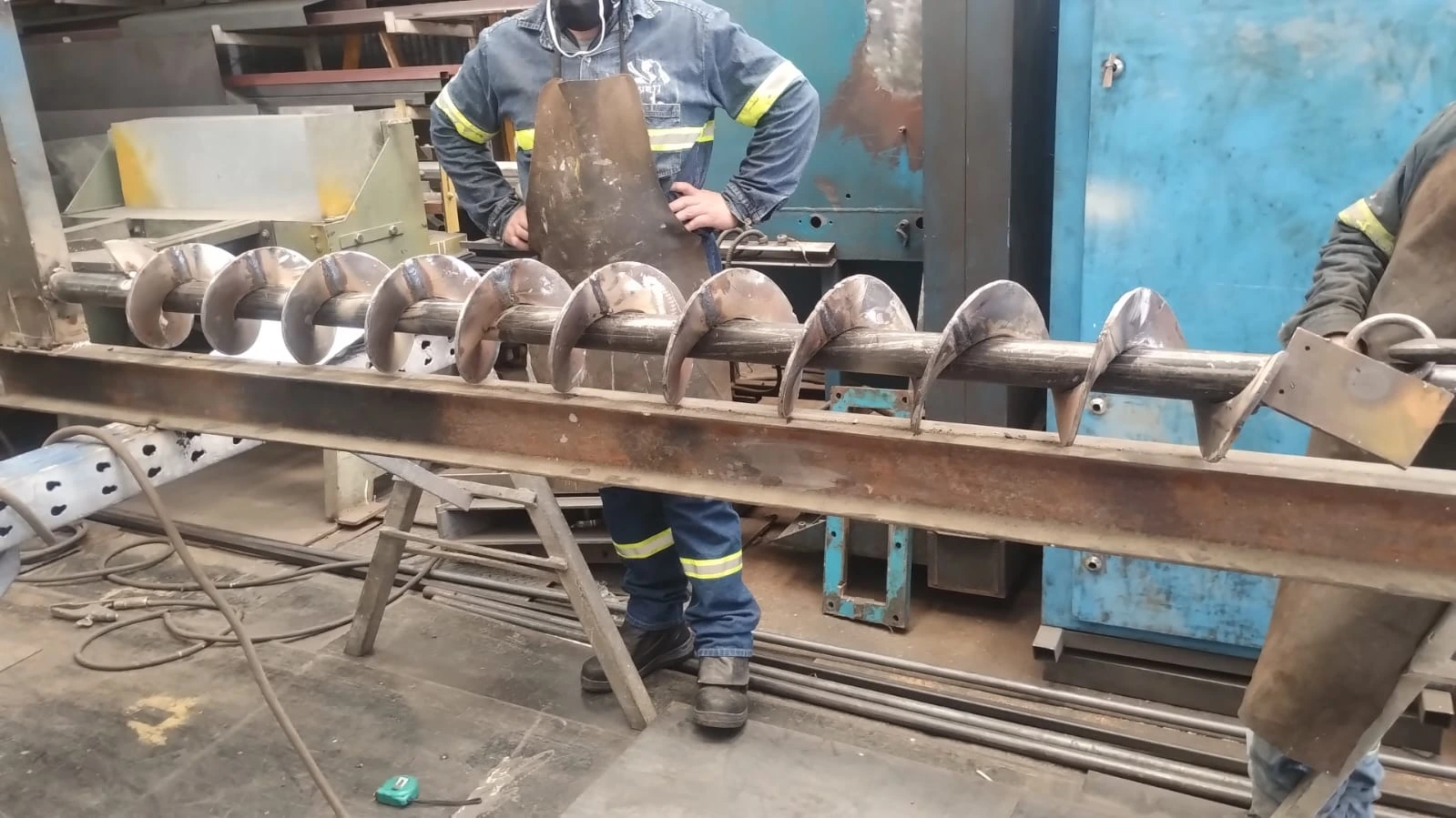 Fabricación de Gusanos Helicoidales